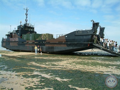 20040606 60 d day arromanches 1