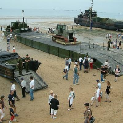 20040606 60 d day arromanches 11